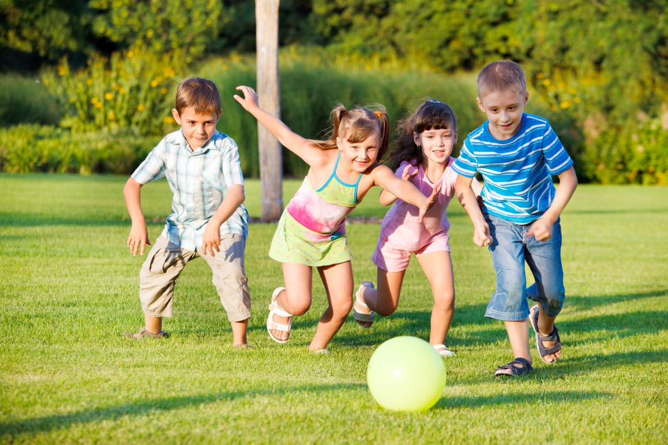 The Best Outdoor Toys for Active Kids: Fun in the Sun!